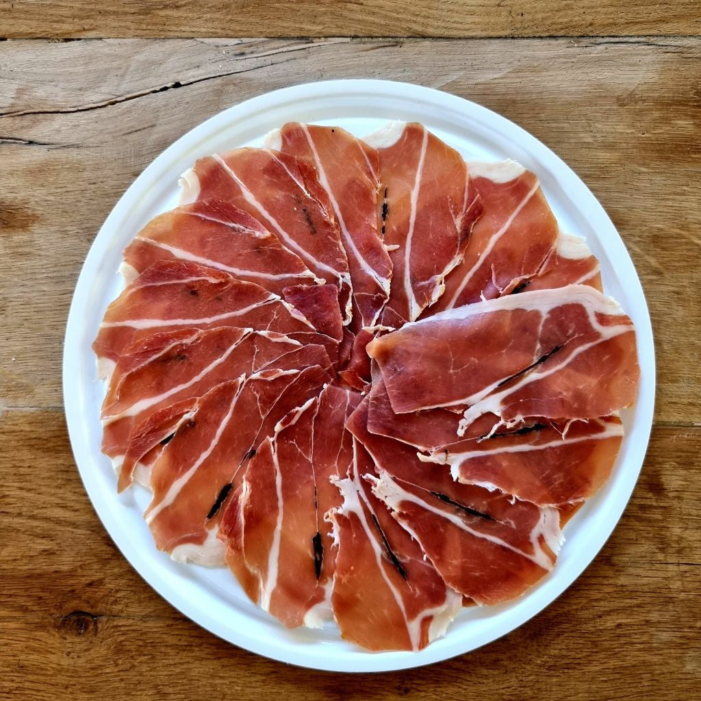 Prêt-à-servir de jambon sec à la truffe d'été